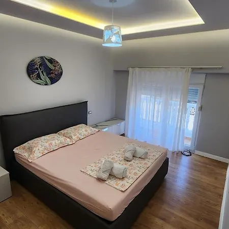 Cozy Midtown In Appartamento