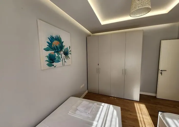 Apartment Cozy Midtown In *