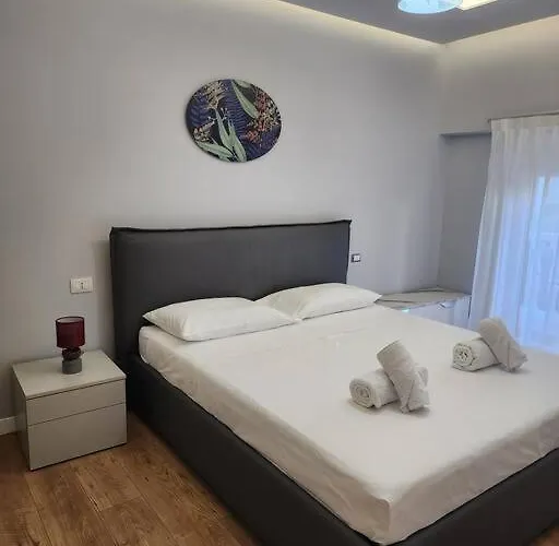 Cozy Midtown In Appartamento Tirana